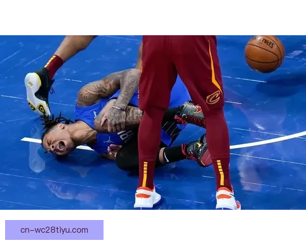 加拉塔萨雷萨内踝韧带撕裂住院